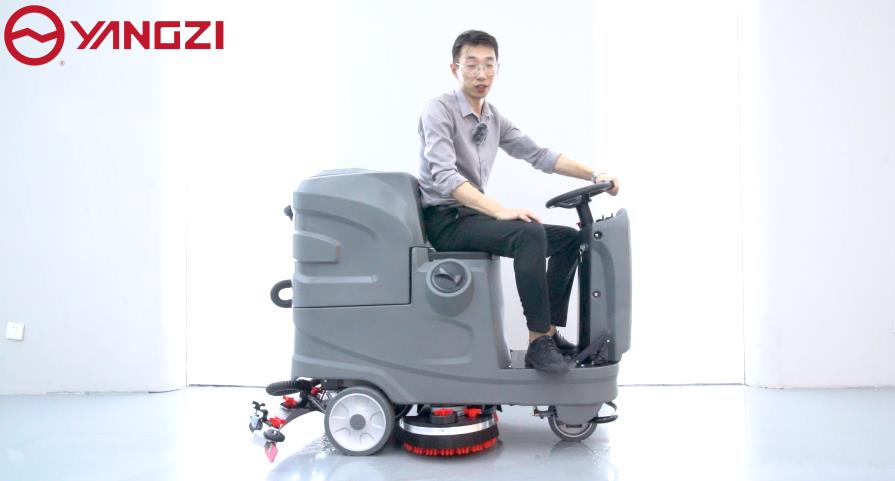 停車場洗地機(jī)怎么使用